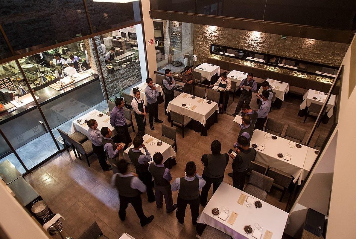 El equipo de Central, en una reunión en el restaurante