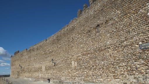 Muralla almohade de Galisteo