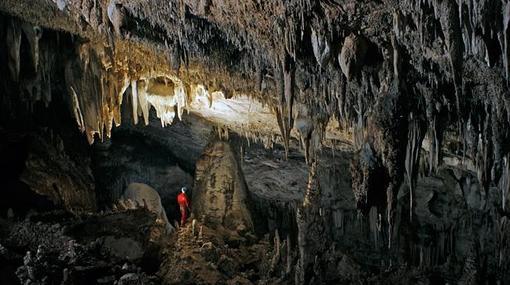 Sala de la inmensidad. Fuente: cuevadenerja.es