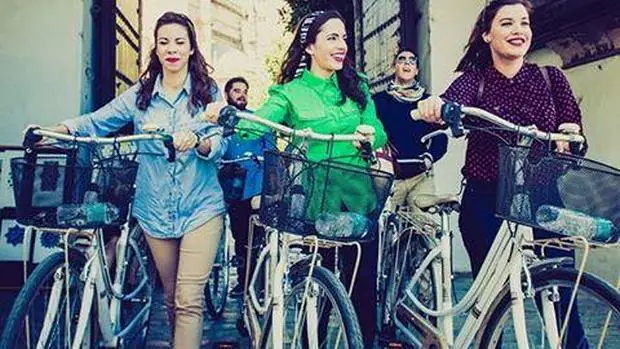 La bicicleta es uno de los mejores medios para conocer la ciudad de Sevilla. Fuente: See By Bike