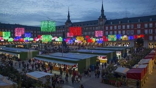 Mercadillo de Navidad en la Plaza Mayor de Madrid
