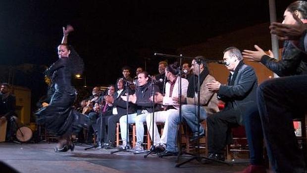 Tradición flamenca y espíritu navideño en La Noche de las Candelas. Fuente: turismodealmeria.org