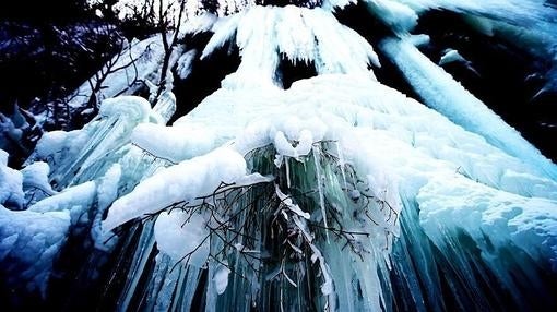 El fascinante espectáculo de la cascada de Guanmen Mountain