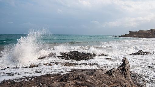 Las mejores playas para hacer surf en invierno