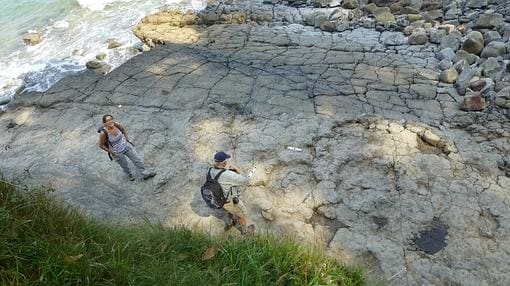 Ruta de los dinosaurios en la Playa de La Griega