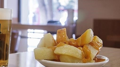 Dónde comer algunas de las mejores patatas bravas de España