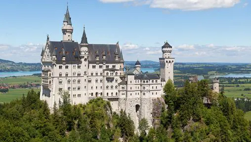 El Castillo de Neuschwanstein en Baviera, Alemania