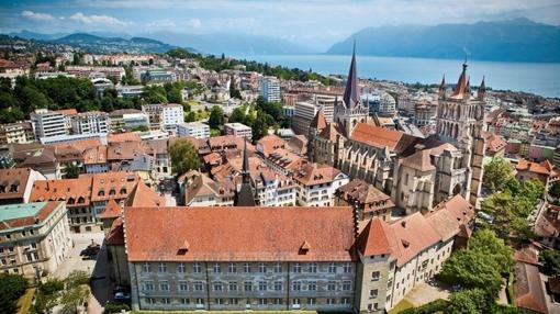 Lausanne, junto al Lago Lemán,