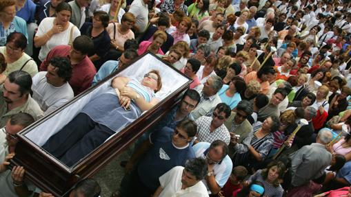 La romería de los ataúdes, en Santa Marta de Ribarteme