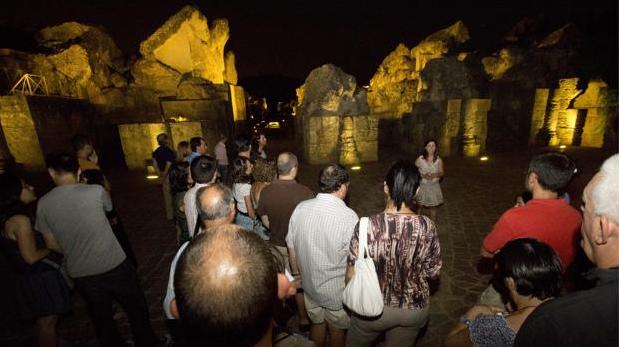 Itálica en verano, mejor de noche
