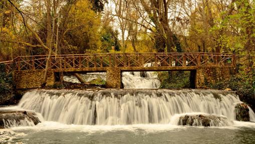 Una de las cascadas del monasterio de Piedra