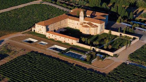 El espectacular edificio del hotel Abadía Retuerta LeDomaine