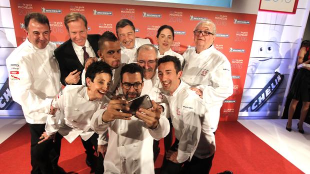 Cocineros españoles en la gala de la Guía Michelin de noviembre de 2015
