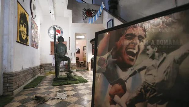 Detalle de la casa que habitó el futbolista argentino Diego Maradona en Buenos Aires