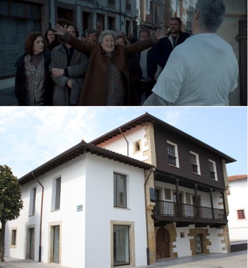 En la imagen superiior, fotograma de Carmina abrazando a sus vecinos a la entrada de la calle del Agua. En la imagen inferior la localización real de la calle del Agua