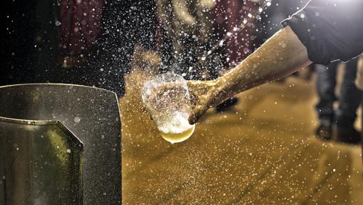 La sidra, el ritual asturiano