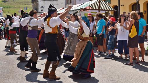 Día de los Pueblos de Asturias en Navelgas