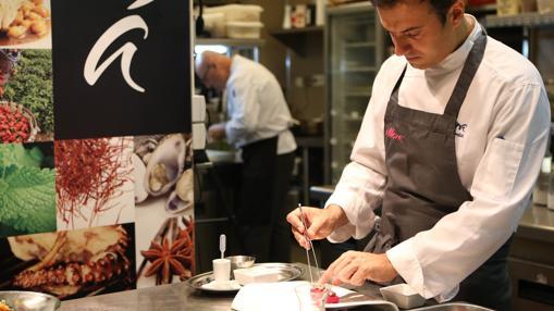 En la imagen, David García, jefe de cocina de Álbora