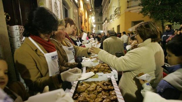 Pestiñada de Cádiz, una fiesta muy dulce