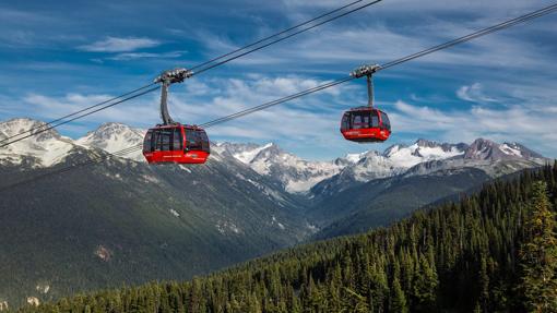 Las cabinas del Peak 2 Peak Gondola, en verano