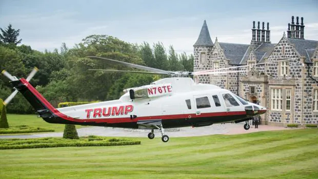 Un helicóptero de Donald Trump a las puertas del MacLeod House &amp; Lodge, hotel de Donald Trump en su campo de Aberdeen