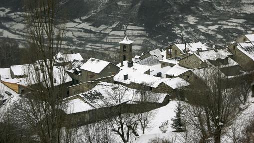 Cinco pueblos españoles de alta montaña donde disfrutar sin nieve