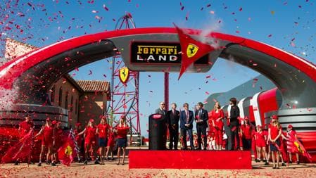 Ceremonia de inauguración de Ferrari Land