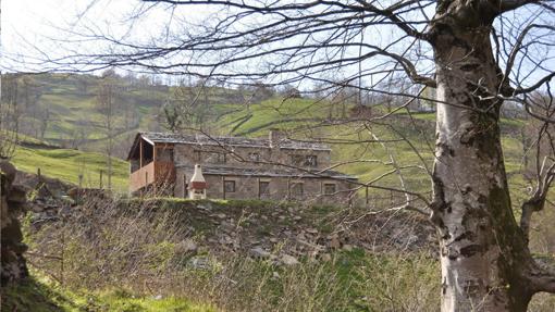 Cinco casas de cuento de hadas para el puente de mayo