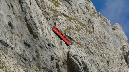 El espectacular recorrido del tren cremallera hacia el Pilatus