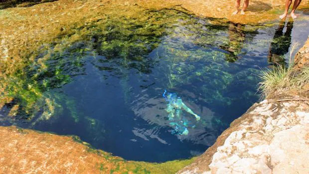 El pozo de Jacob, el peligro de descender 40 metros bajo el agua