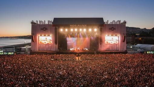 Anochecer sobre el escenario de Nos Alive