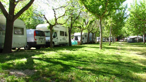 «Camping Lake Caspe»