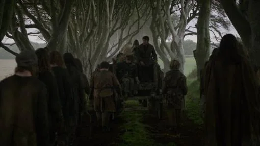 Fotograma de la escena en la que Arya huye de Desembarco del Rey en «Juego de Tronos»