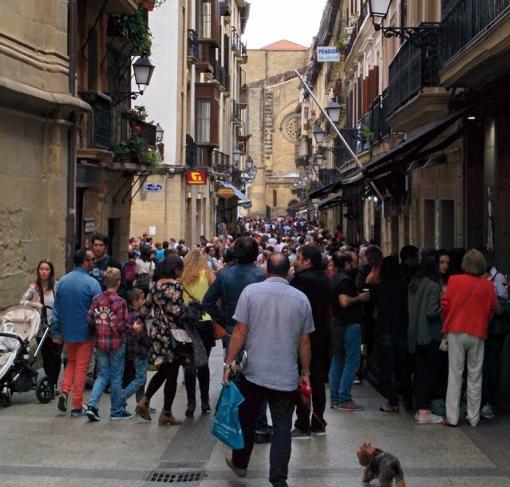 El casco histórico de San Sebastián, en plena ruta de los pintxos