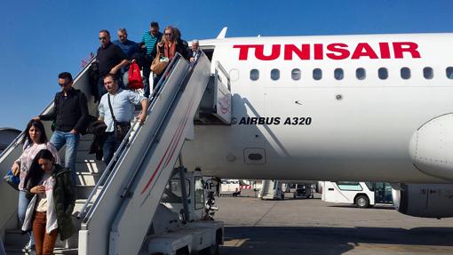 Vuelo TU607 Madrid-Túnez en el aeropuerto de Túnez-Cartago