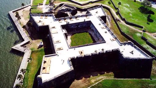 Castillo de San Marcos, fortaleza española de la ciudad de San Agustín, Florida