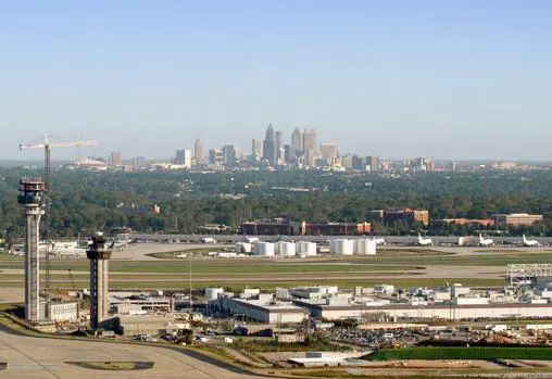 Así es el aeropuerto de Atlanta, el más transitado del mundo