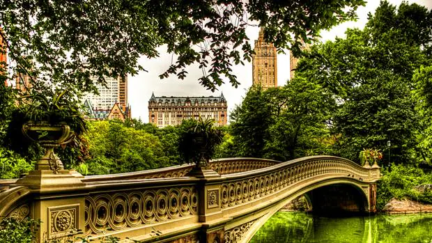 La historia del puente más romántico de Nueva York