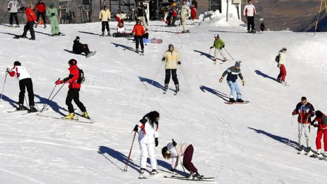 Las estaciones de esquí abren 950 kilómetros este fin de semana