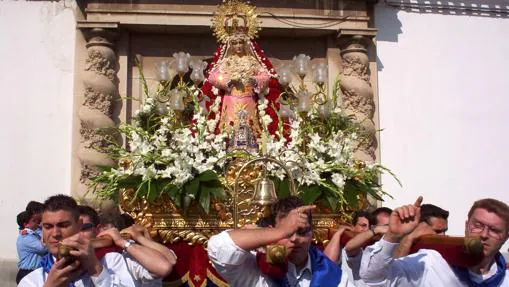 Salida de Nuestra Señora del Gran Dolor de la Parroquia de Fátima