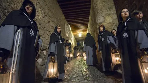 La Cofradía de Penitencia del Santísimo Cristo del Amor, en Los Cobertizos de Toledo