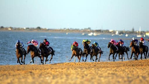 La playa de Sanlúcar de Barrameda, el hipódromo natural de estas famosas carreras de caballos