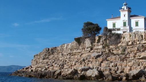 Este faro de finales del siglo XIX es un lugar ideal para vacaciones en grupo