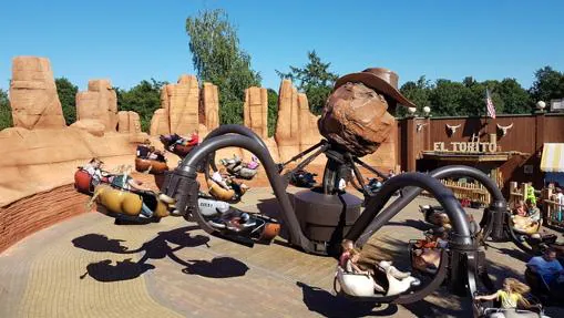 El «Torito», una de las atracciones de este parque holandés inspirado en el Viejo Oeste