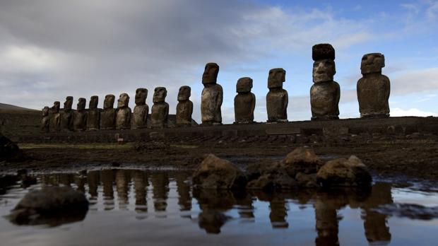 Nazis, lepra y opresión, la historia tras la paradisiaca Isla de Pascua