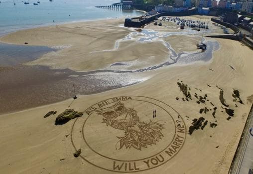 El origen de los misteriosos círculos que aparecen en las playas de Gales