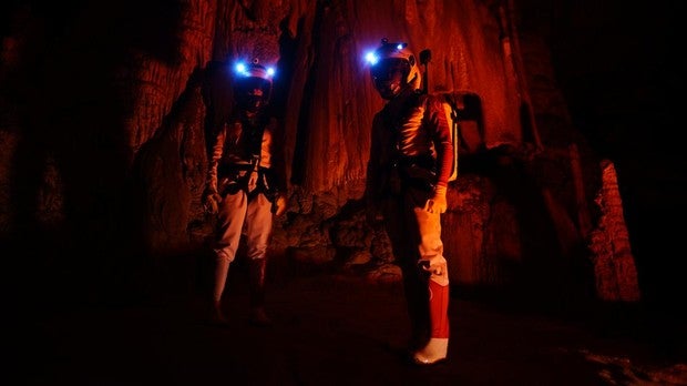 Turismo marciano en una cueva de Cantabria