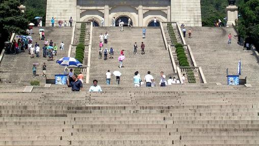 Diez de las escaleras más impresionantes del mundo (una en España)