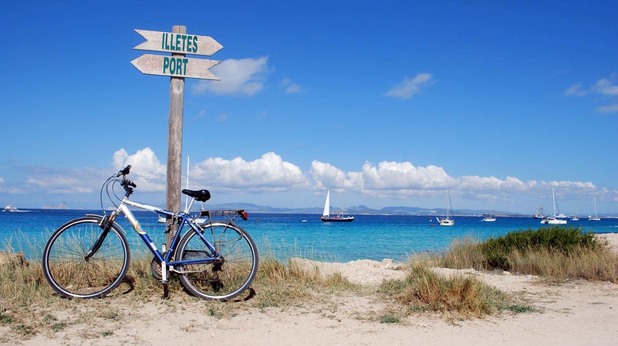 Las bicicletas, un medio de transporte alternativo a los coches en Formentera