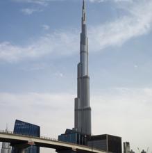 La reconocible imagen del rascacielos Burj Khalifa